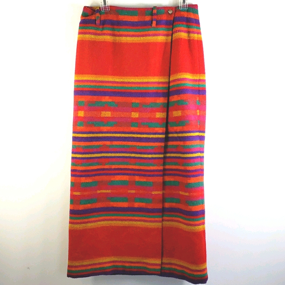 Fenwick Wool Blend Colorful Stripped Pattern